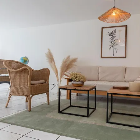 Apartment Les Cerisiers Rdc Lumineux, Jardin, Terrasse *