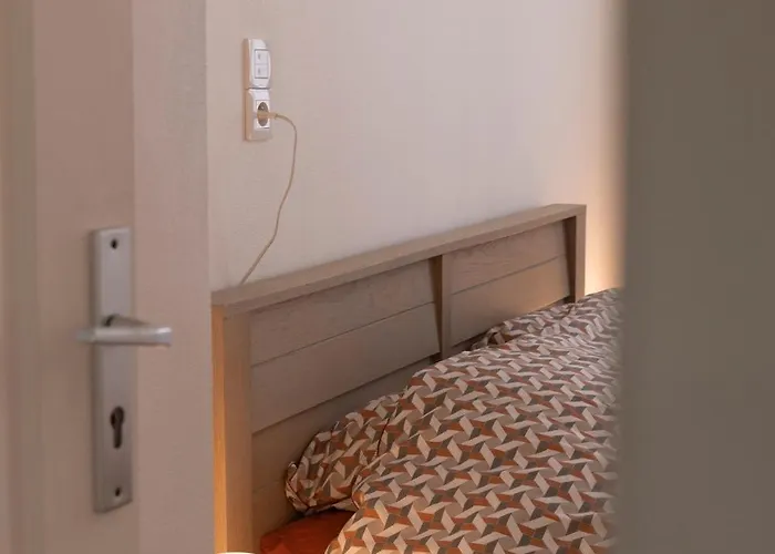 Les Cerisiers Rdc Lumineux, Jardin, Terrasse Apartment Baisieux